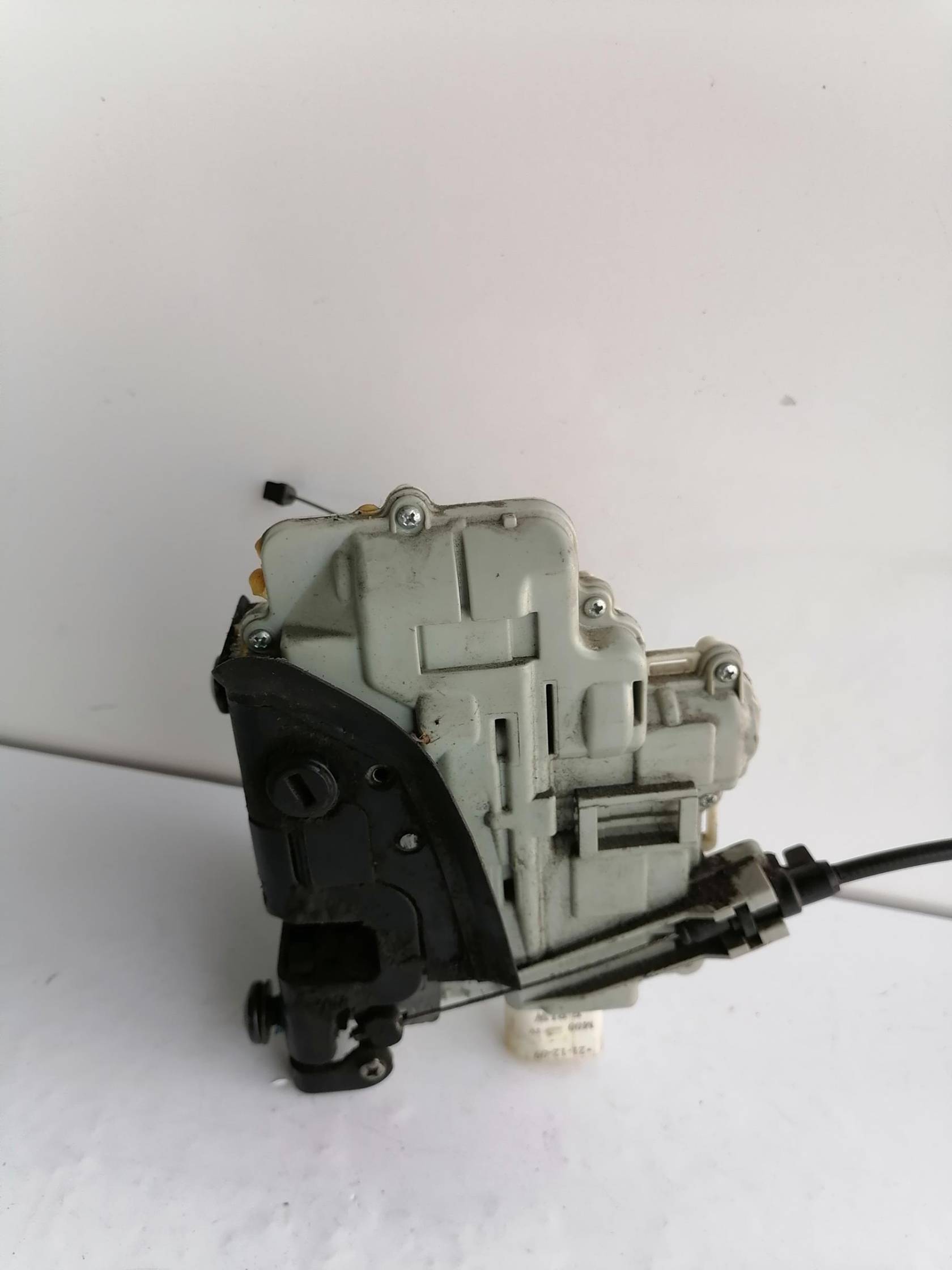 Serratura porta post. dx.